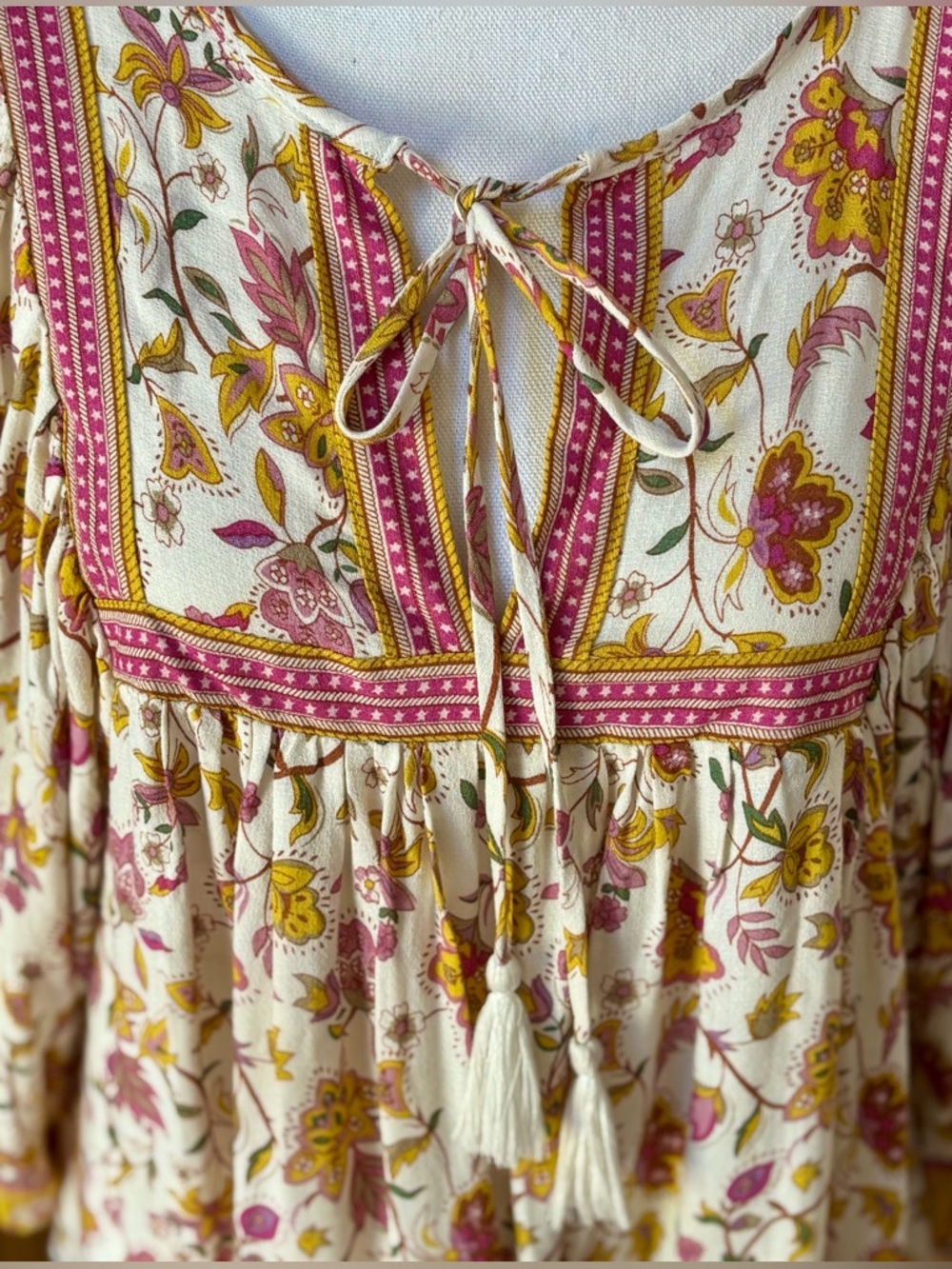 Rachel Zoe Boho Floral Peasant Blouse Tassel Tie Flowy Top S - Picture 6 of 9